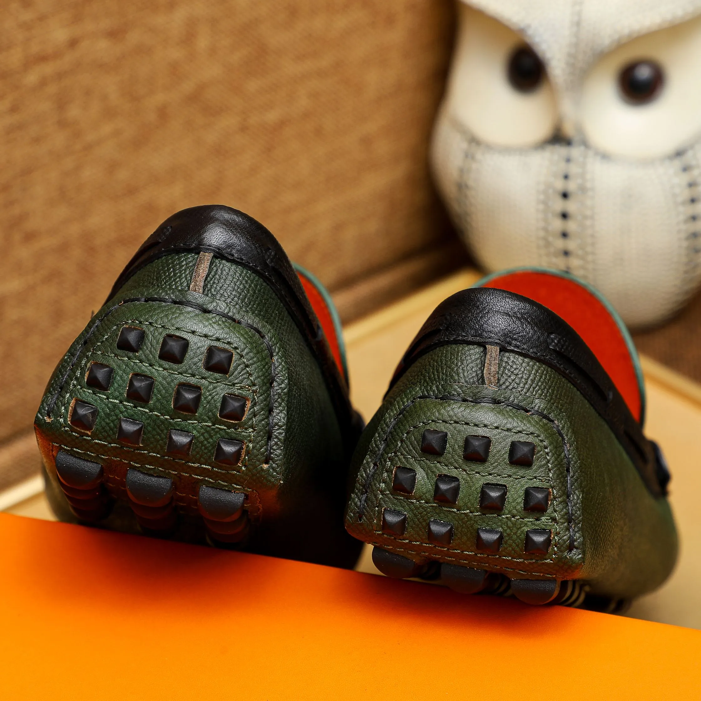 Factory price 380 🕷🕷【HERMES】The same style as Hermès counters🇨🇳Classic slip-on shoes 1:1 mold opening💯Original quality🍓Using imported first-layer cowhide🍅pig skin lining🌶🌶Super high-end men's leather shoes🇨🇳Solid and stable Very special🍇 Available in green! Code number 38-44 (45.46.47. Can be customized)